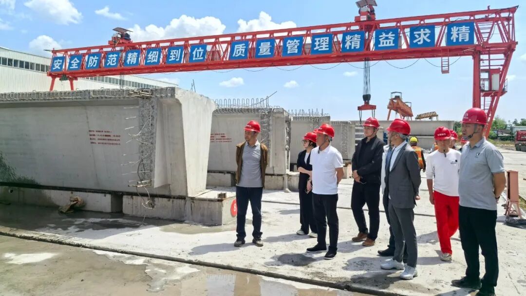 公司領導分赴在建項目開展“五一”節前安全專項檢查